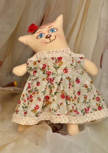 Muñeca de trapo Gata - MADEheart.com