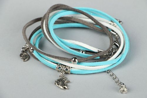 Bracelet made ​​of suede in marine style - MADEheart.com