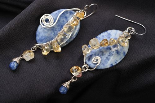 Orecchini di pietre naturali fatti a mano accessorio originale bello da donna - MADEheart.com