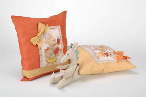 Cotton pillow-case with teddy-bears - MADEheart.com