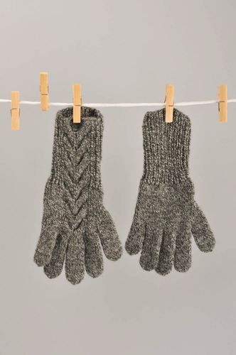 Gants tricot Accessoire femme fait main de fils de demi-laine Cadeau femme - MADEheart.com