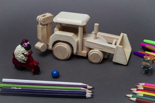 Wooden toy Tractor  - MADEheart.com