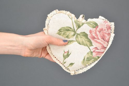 Manique de cuisine en forme de coeur en coton et polyamide faite main design - MADEheart.com