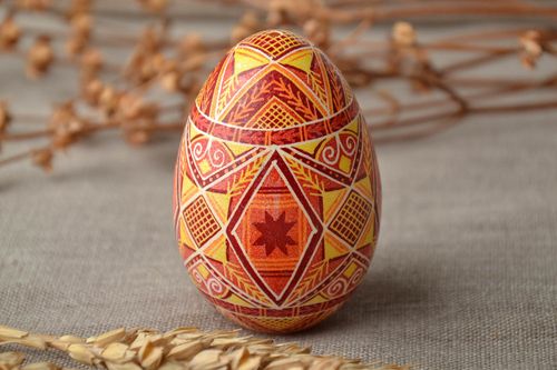 Яйцо с росписью традиционное красивое  - MADEheart.com