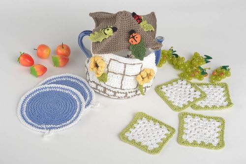 Handmade kitchen accessories set 4 crochet hot pads 2 pot holders teapot cozy - MADEheart.com