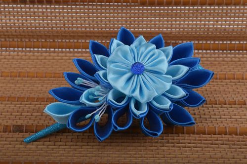 Childrens handmade flower barrette hair clip flowers in hair kanzashi ideas - MADEheart.com