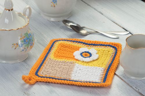 Agarrador de ollas en crochet hecho a mano accesorio para cocina regalo original - MADEheart.com