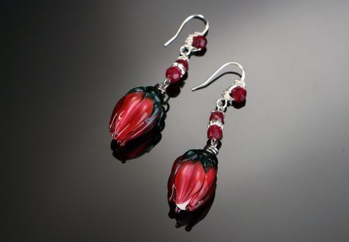 Long earrings with Italian glass Floral placers - MADEheart.com