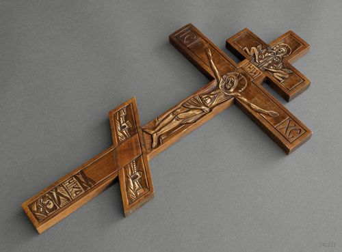 Orthodoxes Wandkruzifix aus Holz - MADEheart.com