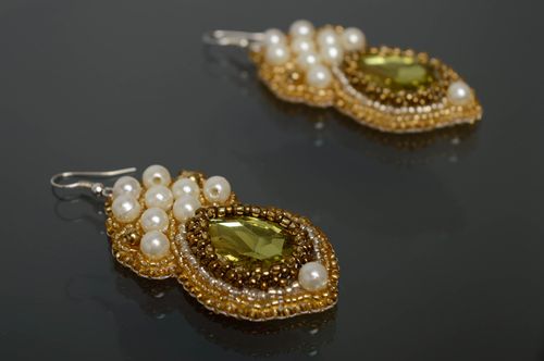 Boucles doreilles en perles de rocaille faites main avec pierres et perles artificielles  - MADEheart.com