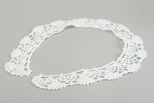 Col blanc Accessoire fait main tricoté au crochet Cadeau femme fils de coton - MADEheart.com