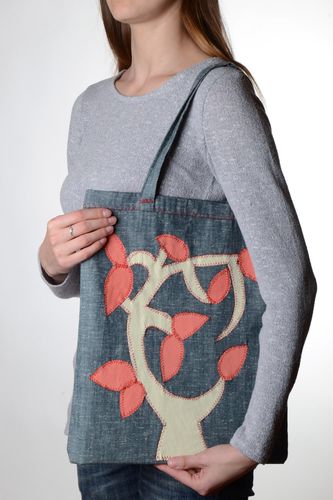 Handmade fabric ladies shoulder bag with applique in the form of a large tree - MADEheart.com