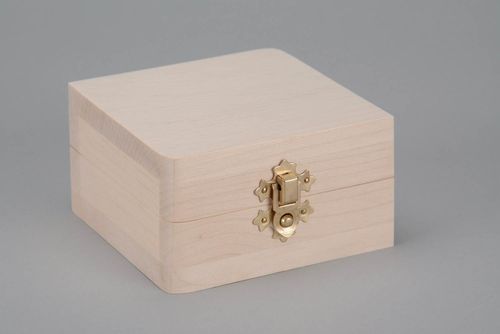 Boîte à décorer faite à main de bois - MADEheart.com