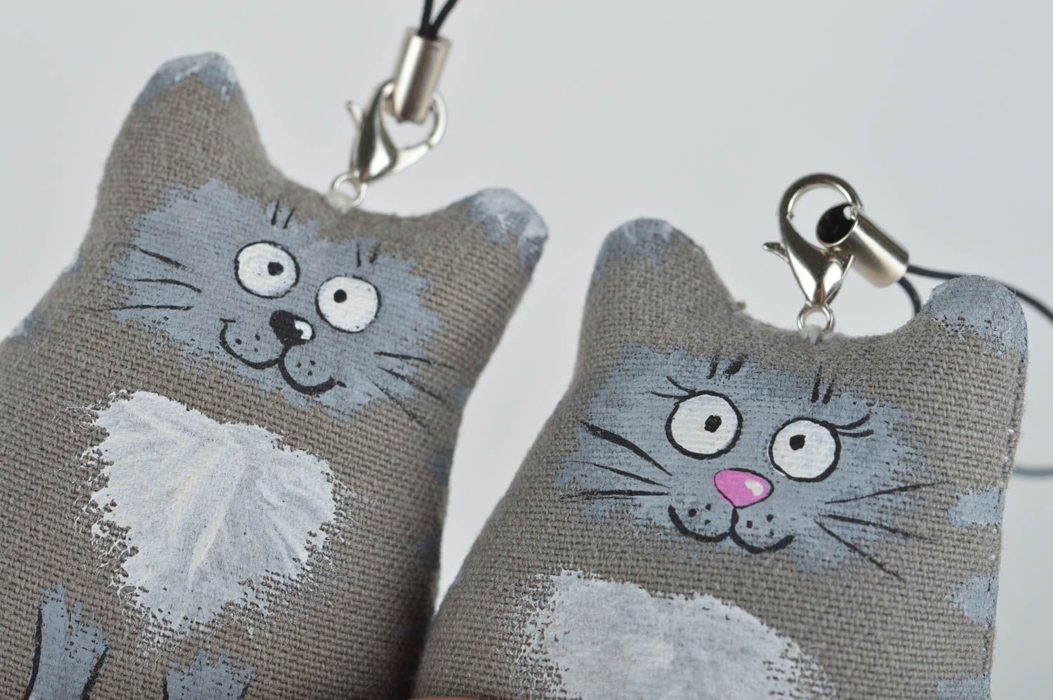Брелки для ключей подарки ручной работы пряничные игрушки серые кот и кошка фото 5