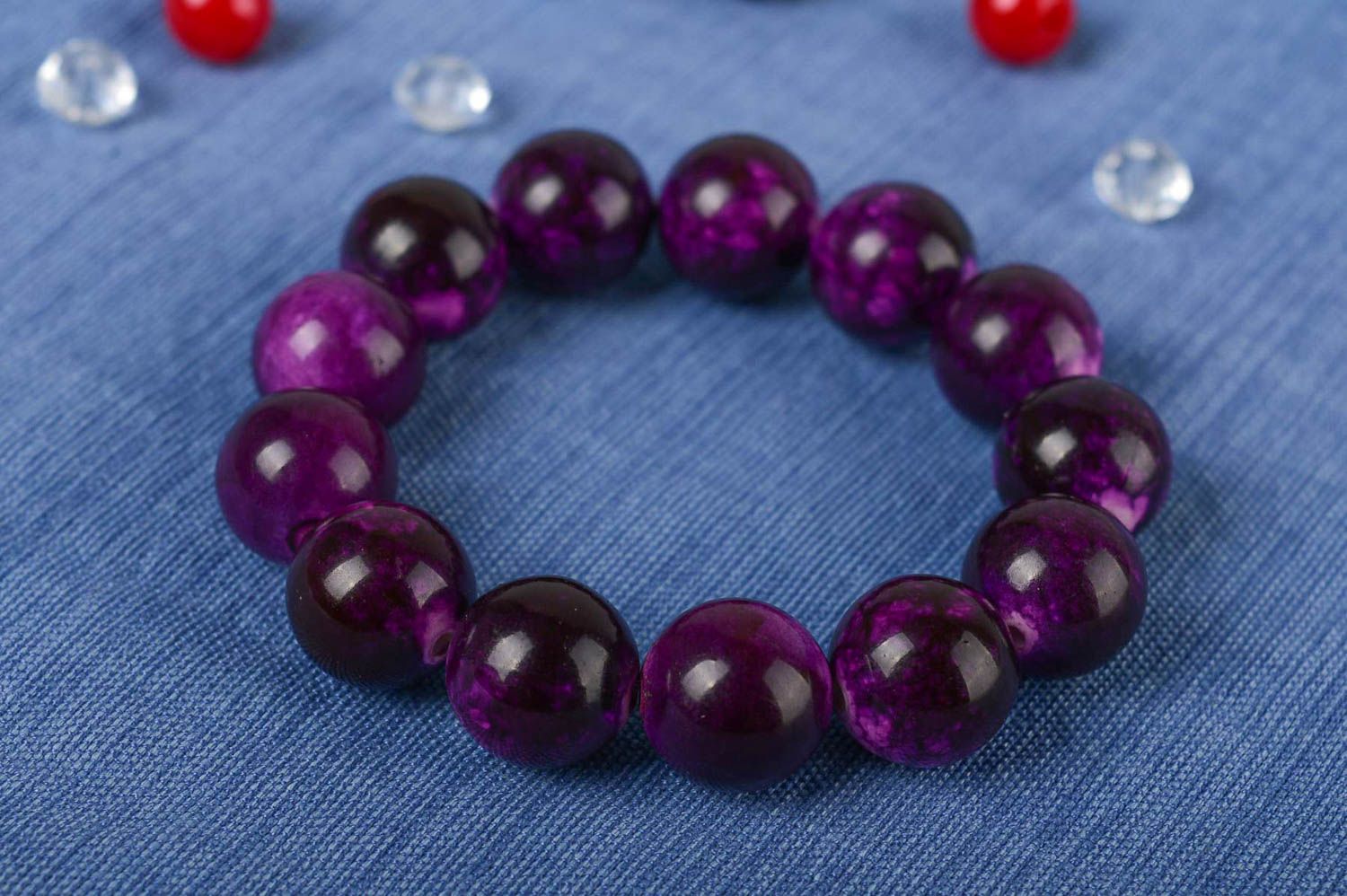 Браслет из бусин украшение ручной работы фиолетовый красивый браслет бижутерия фото 2