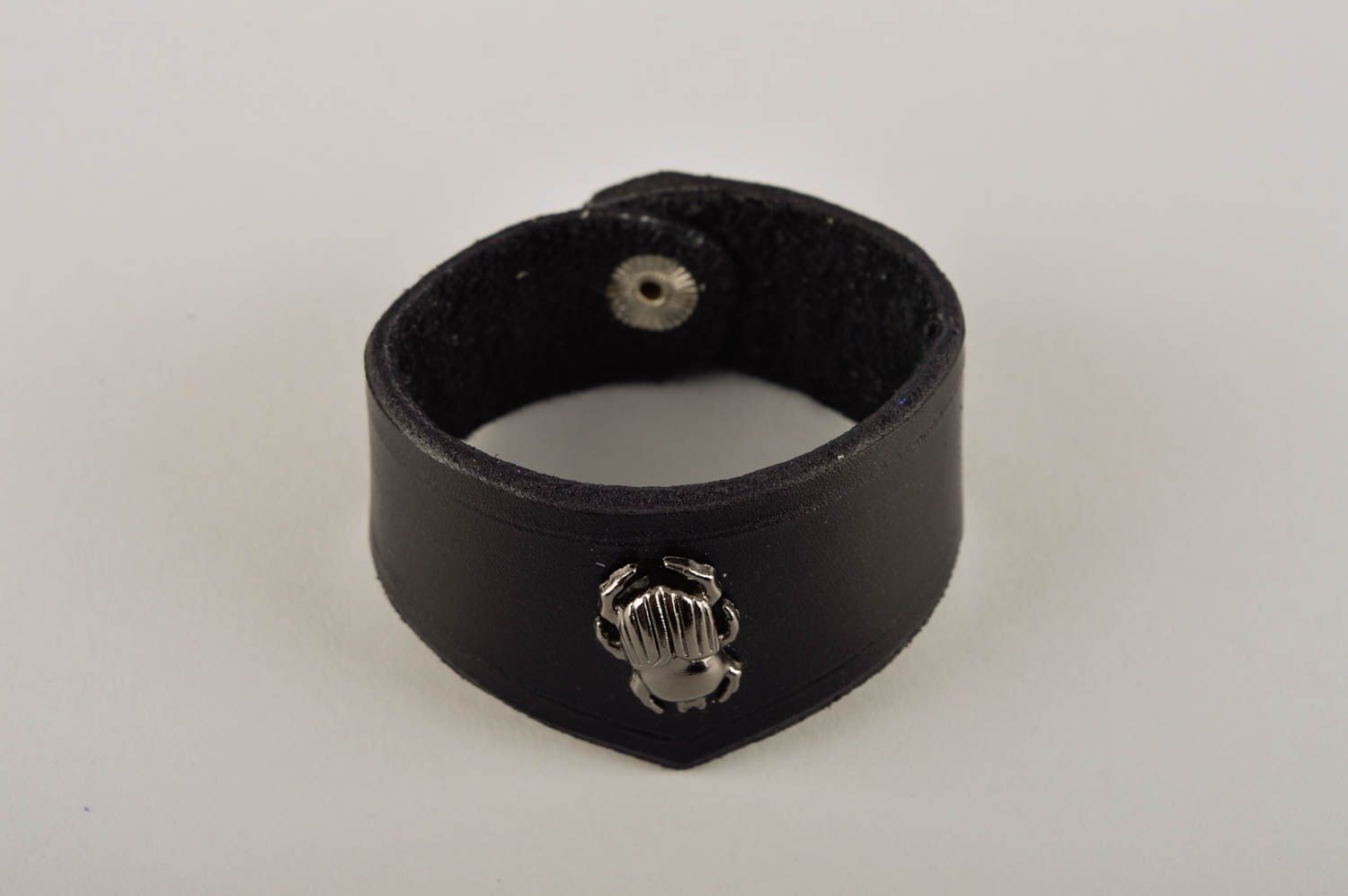 Bracelet cuir Bijoux fait main de couleur noire unisexe Accessoires cuir photo 2