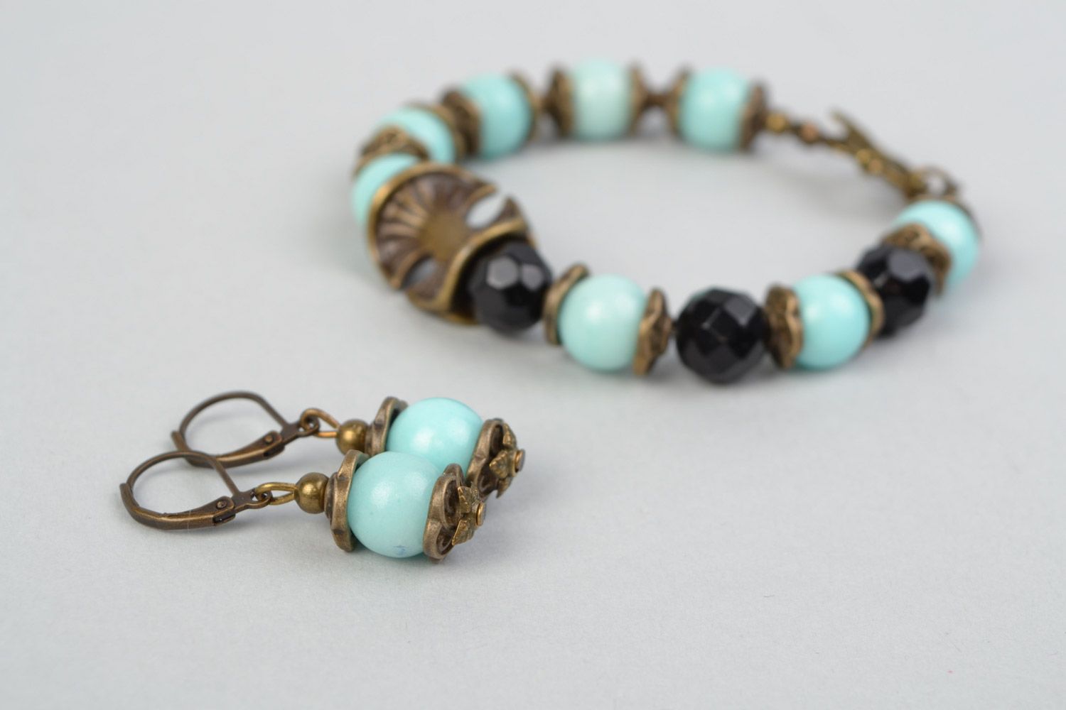Handmade jewelry set with natural agate stone metal bracelet and earrings photo 5