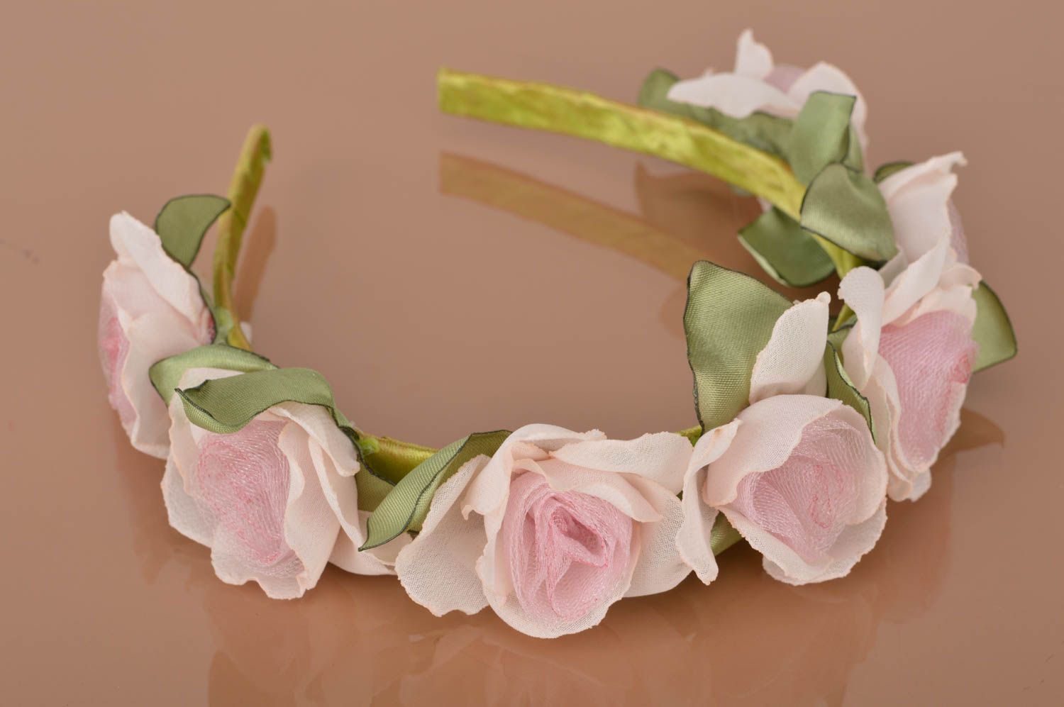Serre-tête avec fleurs roses en mousseline de soie fait main délicat romantique photo 2