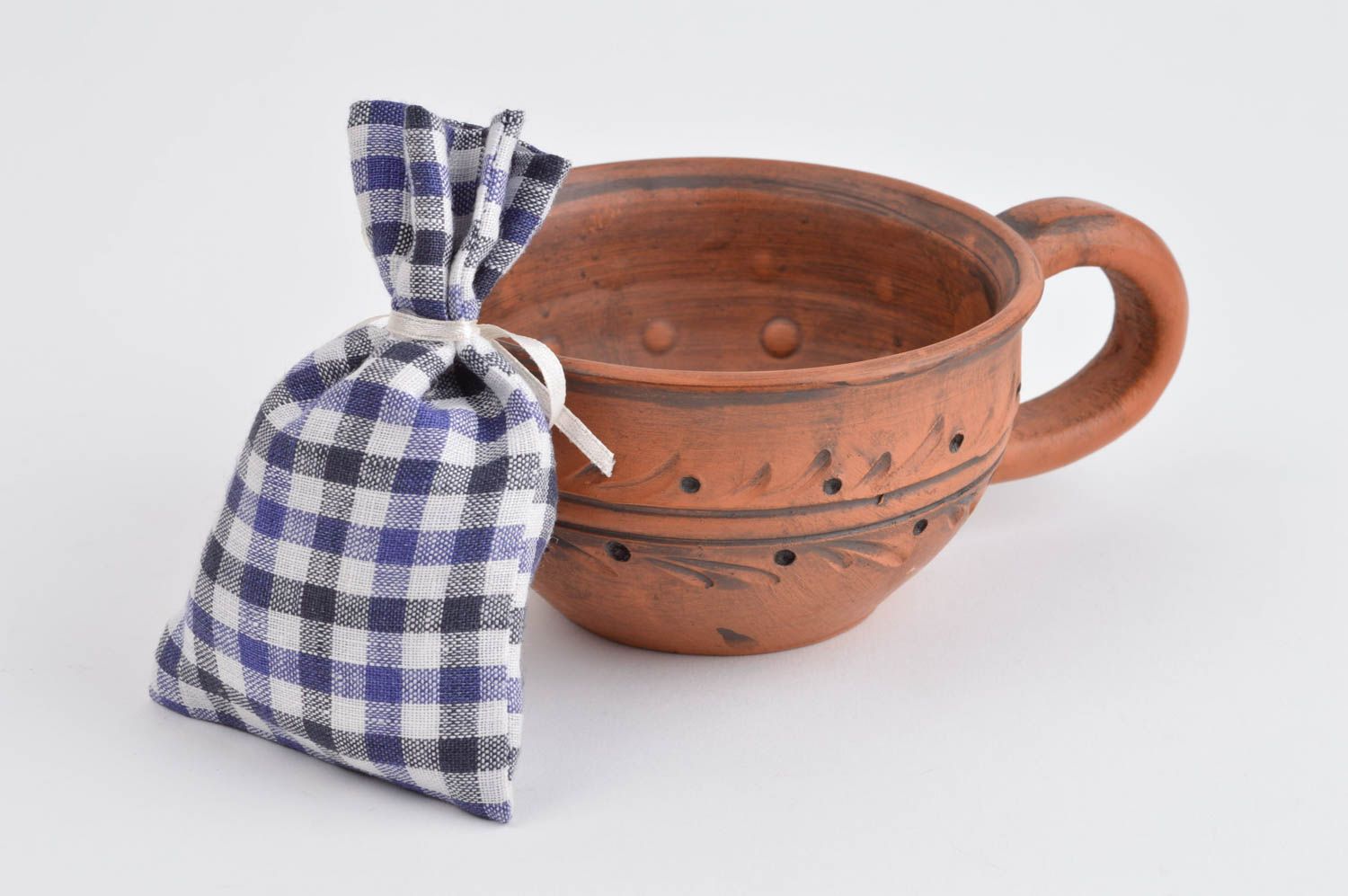 Taza artesanal de arcilla para té menaje de cocina modelado regalo original  foto 1
