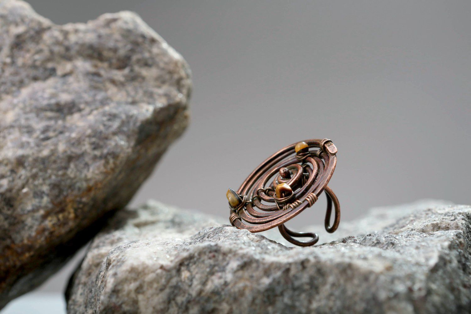 Copper ring with tiger's eye photo 2