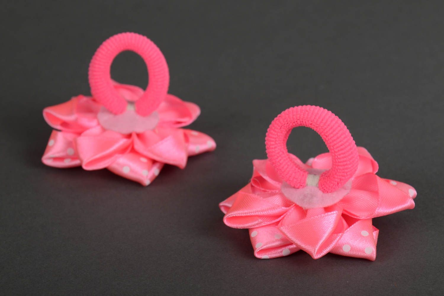 Set of 2 homemade decorative hair ties with pink kanzashi flowers for girls photo 2