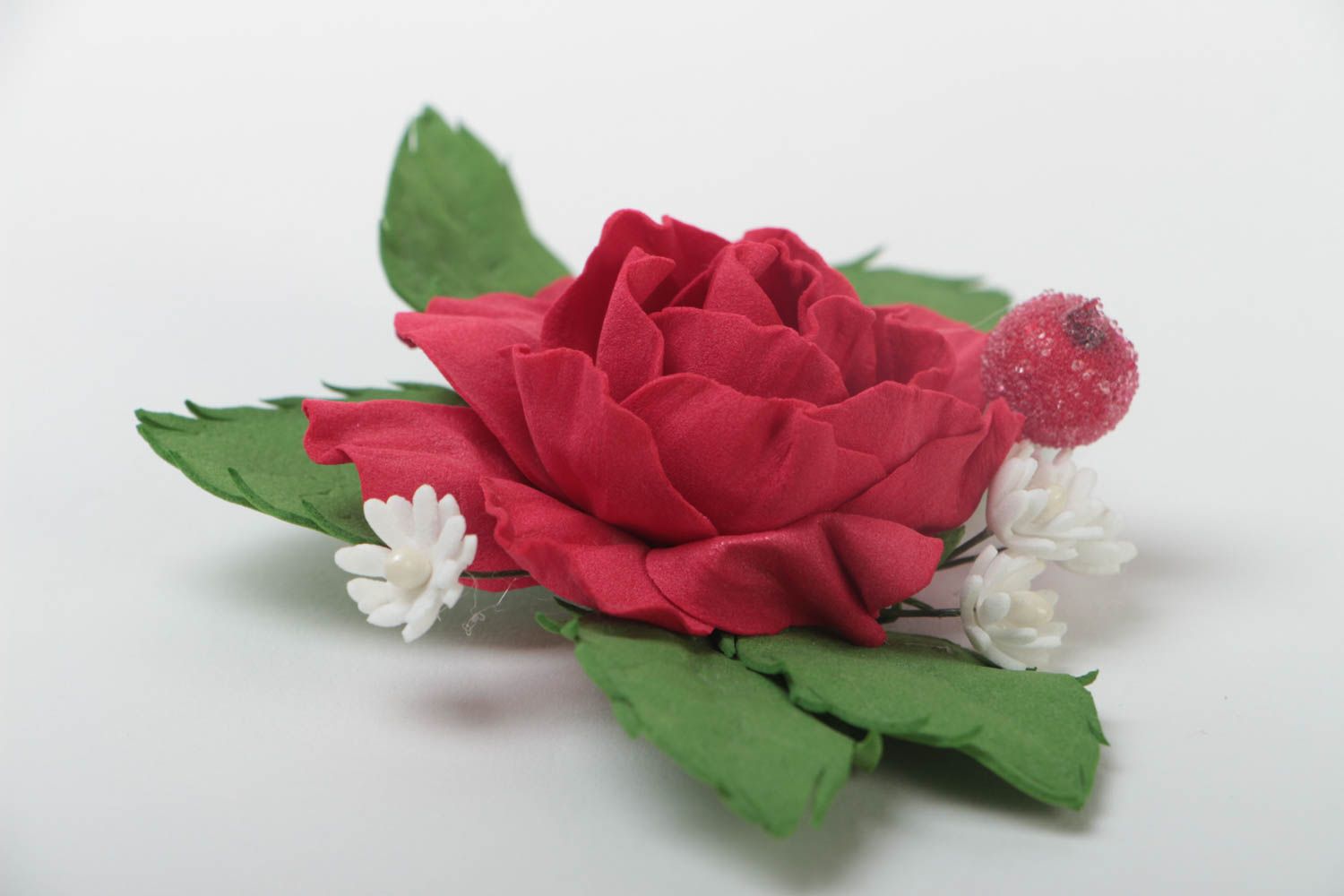 Festliche schöne handmade Brosche aus Foamiran Rose mit Blättern für Damen foto 3