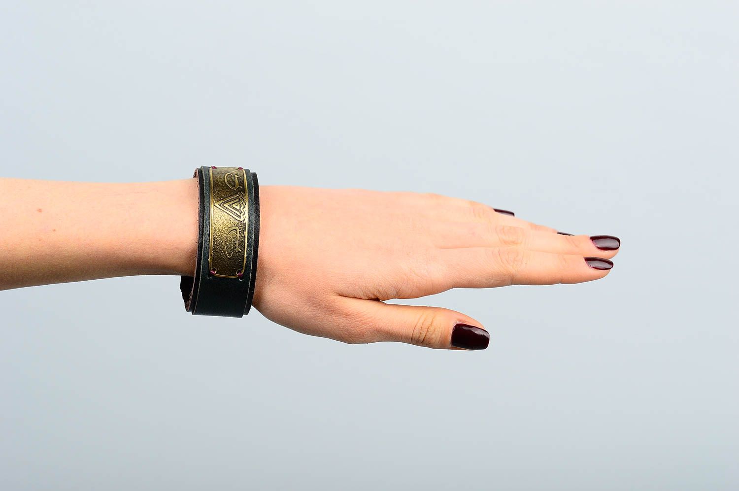 Beautiful handmade leather bracelet wrist bracelet designs fashion trends photo 1