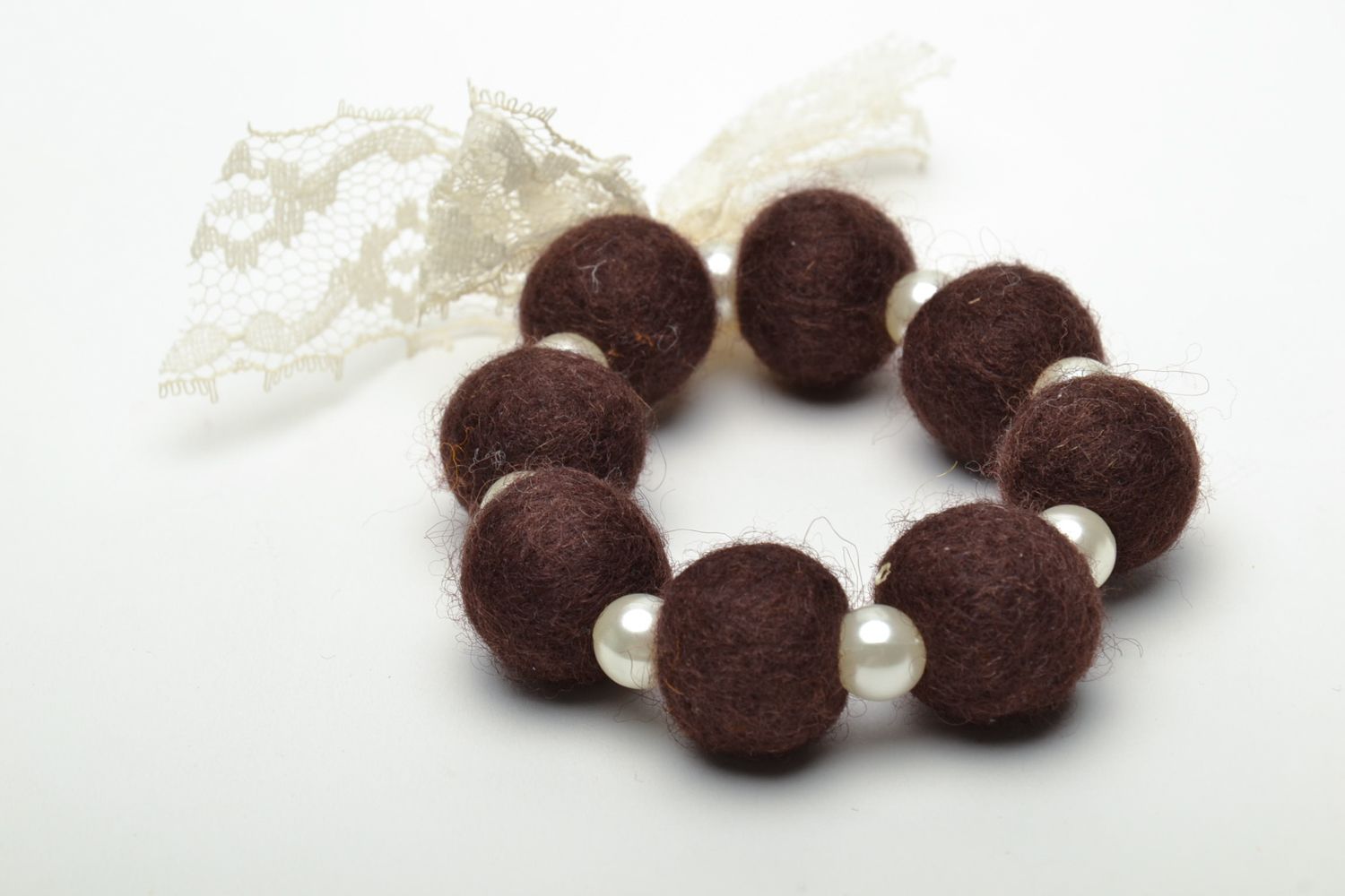 Bracelet en laine feutrée fait main Chocolat  photo 4