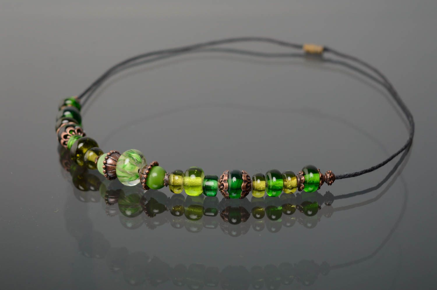 Lampwork bead necklace of green color photo 1