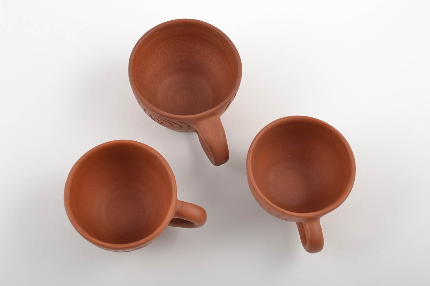 Set of three Mexican style red clay coffee cups of 3 and 5 oz with handle photo 3