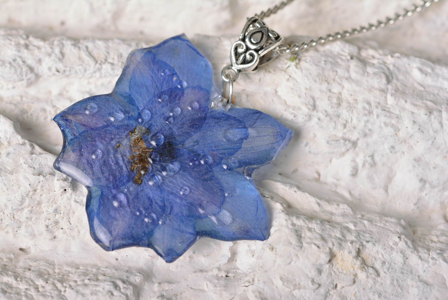 Parure de Bijoux en résine faite main fleurs bleues Boucles d'oreilles pendentif photo 4