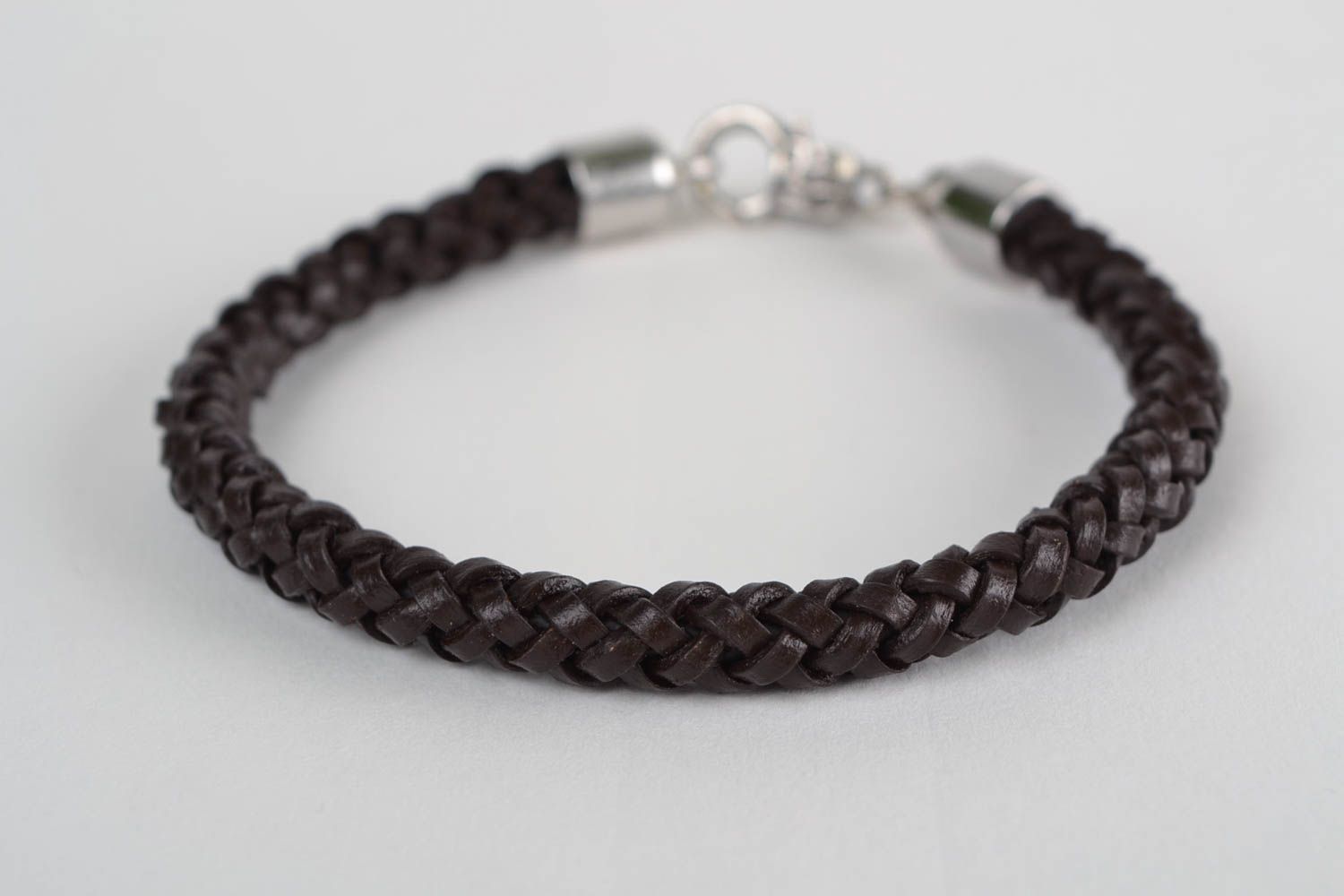 Unusual stylish handmade braided brown leather wrist bracelet photo 3