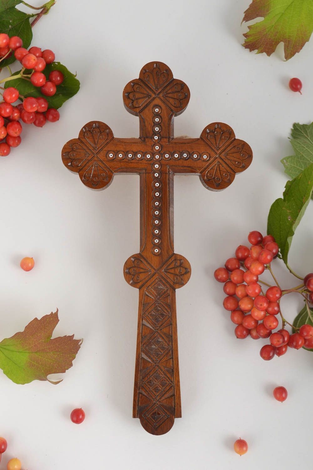 Croix bois Objet religieux fait main chrétien Déco murale sculptée incrustée photo 1