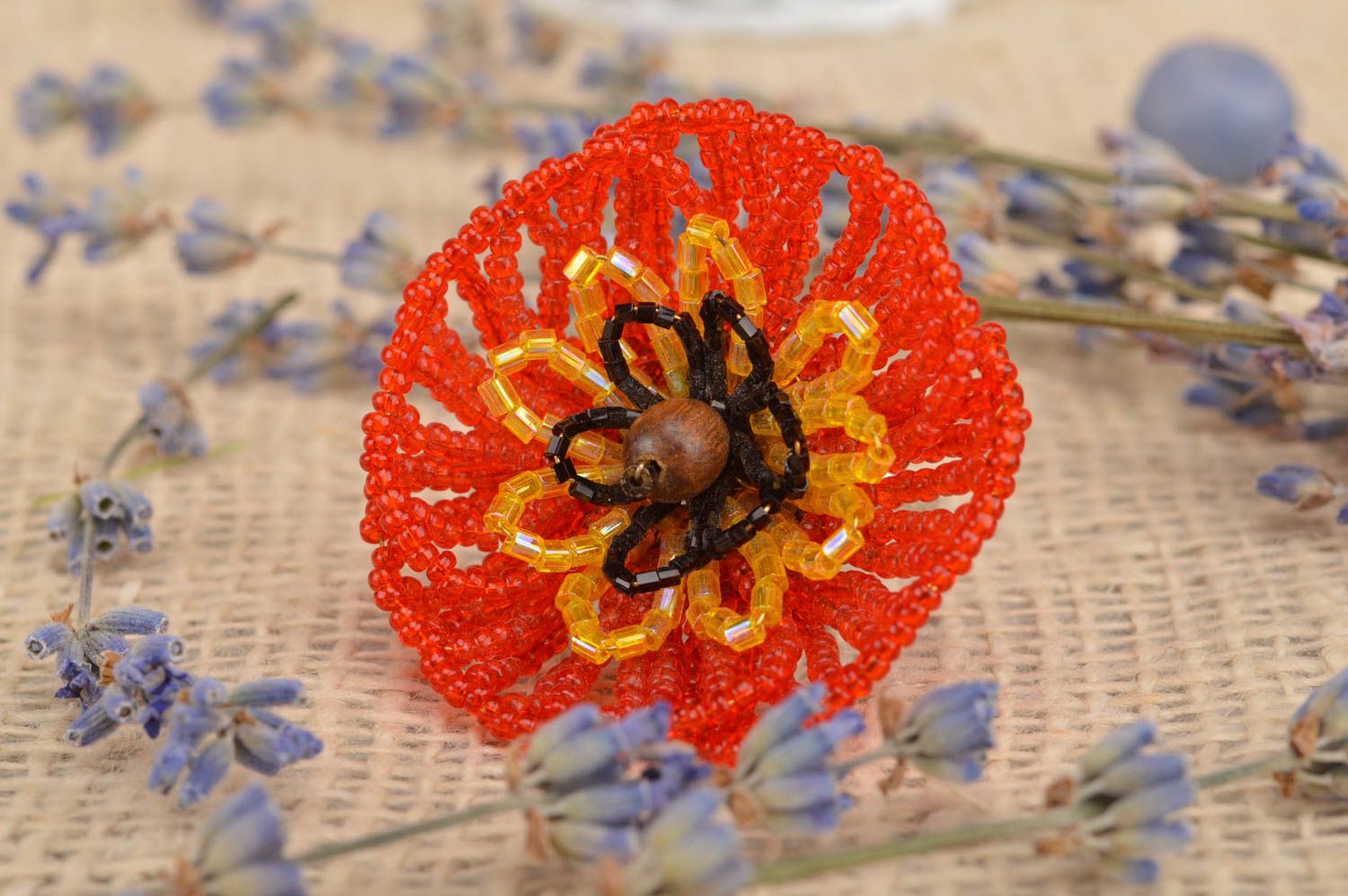 Бисерное кольцо ручной работы с разъемной основой в виде пышного мака красного фото 1