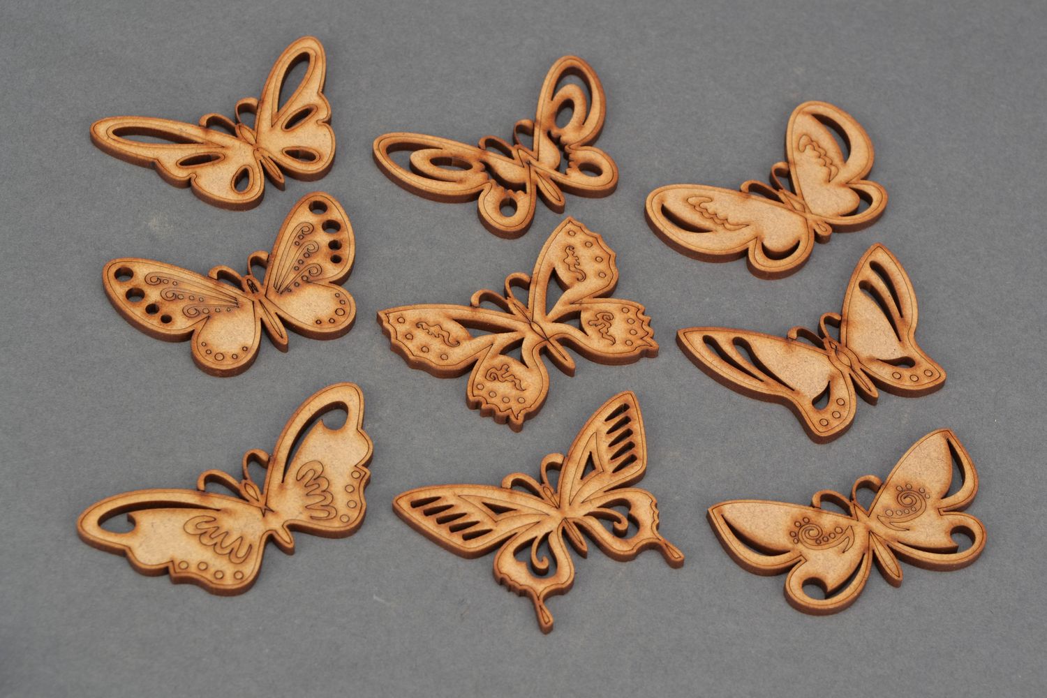 Ensemble de formes en bois brut à décorer papillons  photo 4