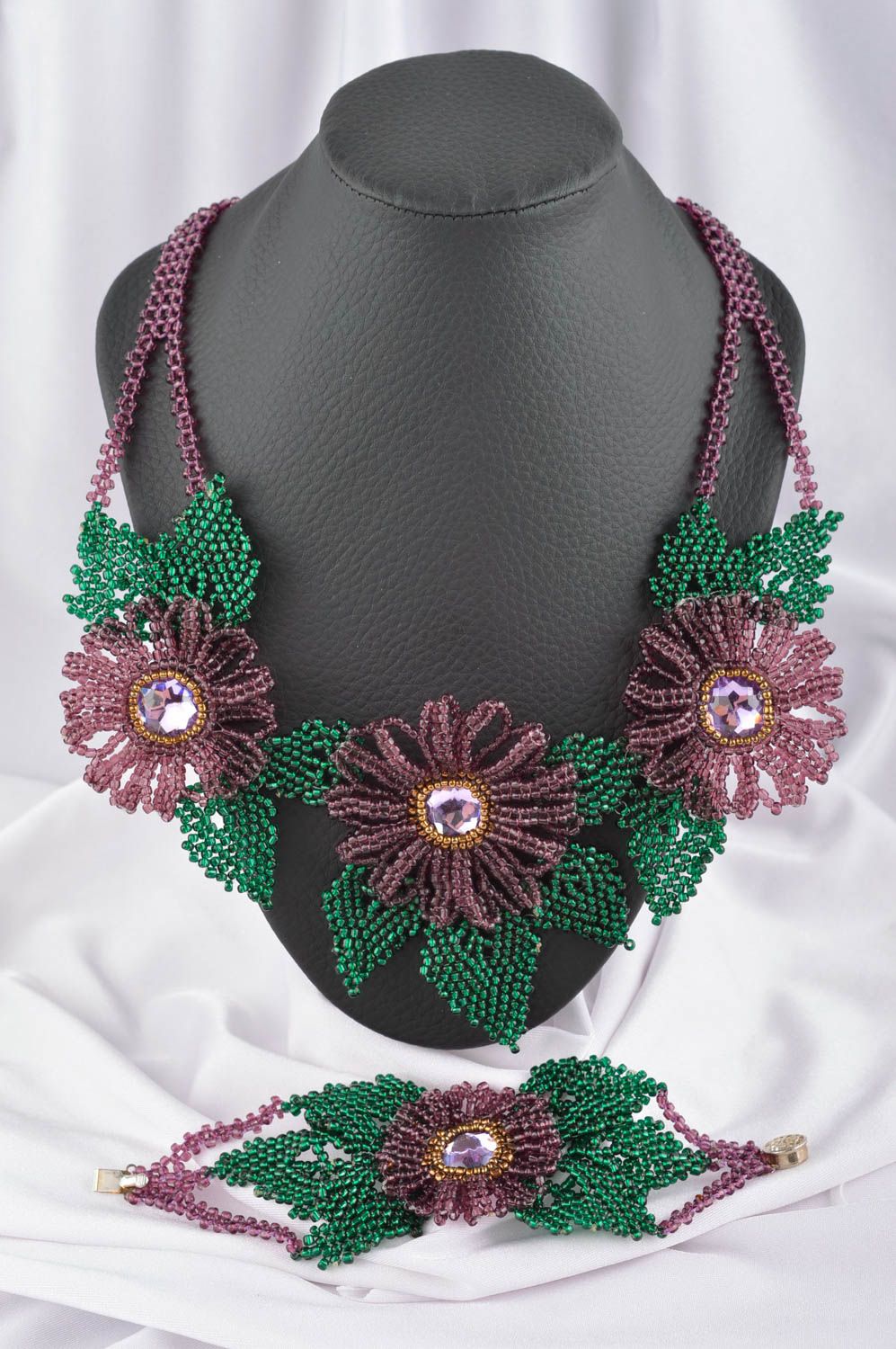 Parure de Bijoux en perles de rocaille faits main Collier et bracelet fleurs photo 1