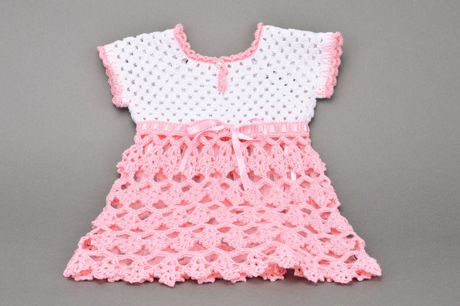 Handmade crocheted baby dress made of cotton in pink color photo 2