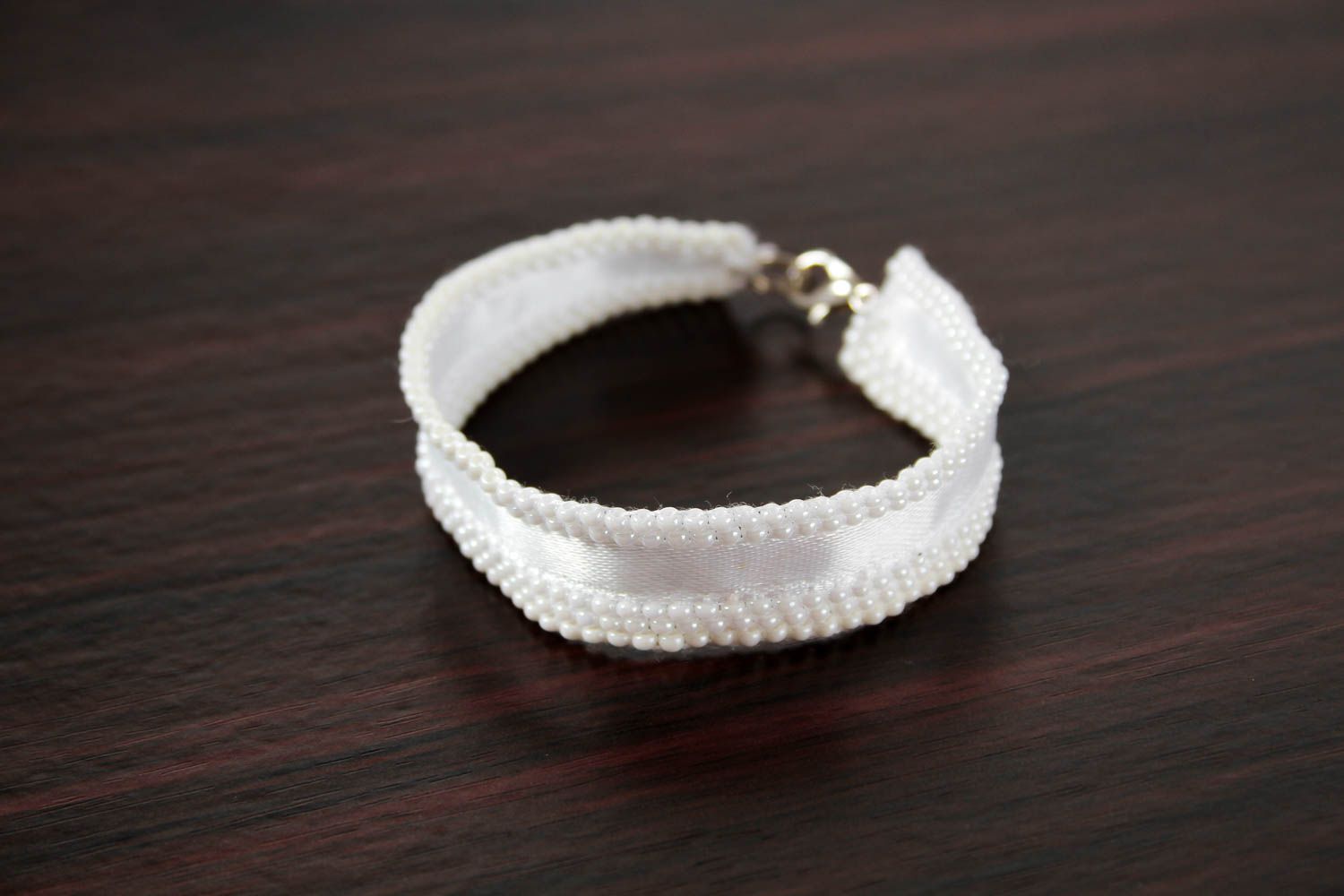 Handcrafted jewelry wrist bracelet white beaded bracelet fashion accessories photo 4