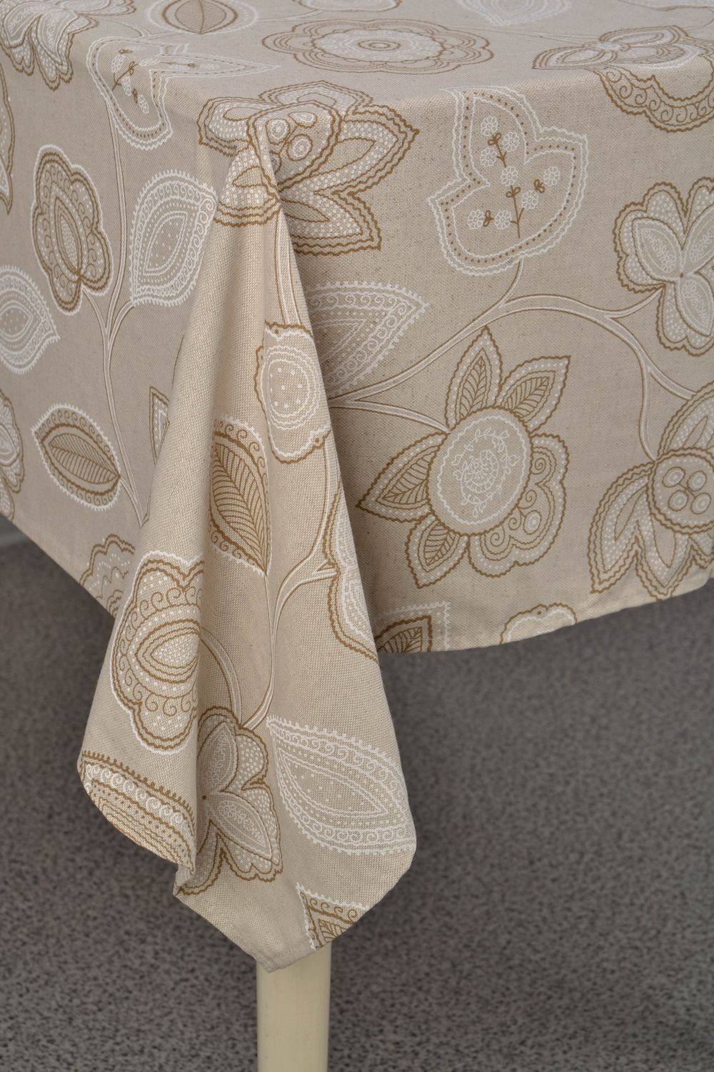 Handmade tablecloth for rectangular table 120x140 cm photo 3