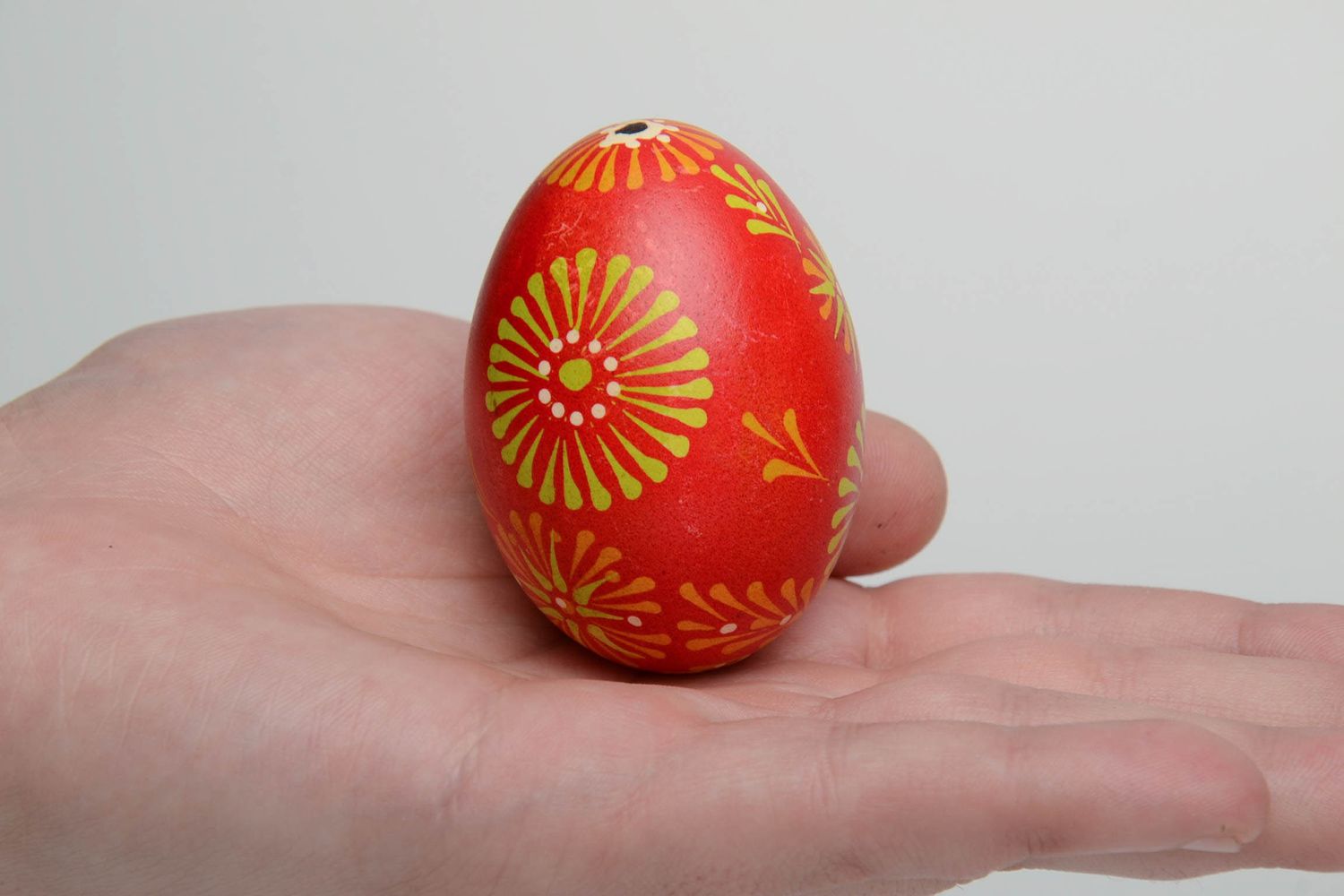 Painted egg in red color palette Lemkiv pysanka photo 5