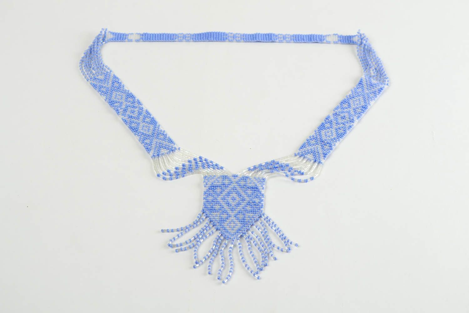 Колье из бисера ручной работы украшение на шею авторское украшение голубое фото 5