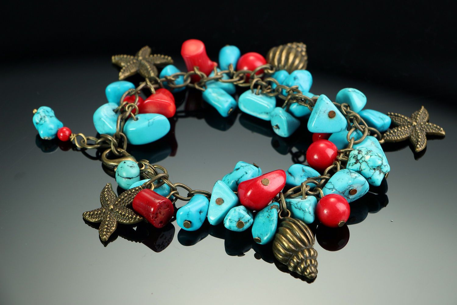 Bracelet with coral and turquoise photo 1