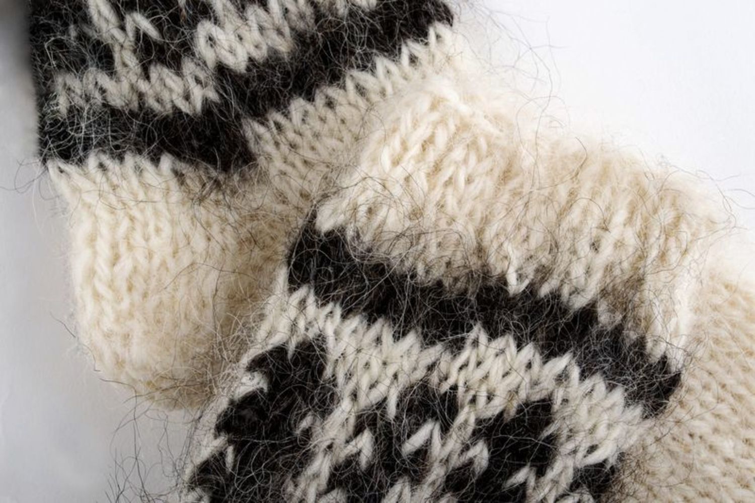 Calzini di lana per donna fatti a mano Abbigliamento da donna Calzini bianchi
 foto 2