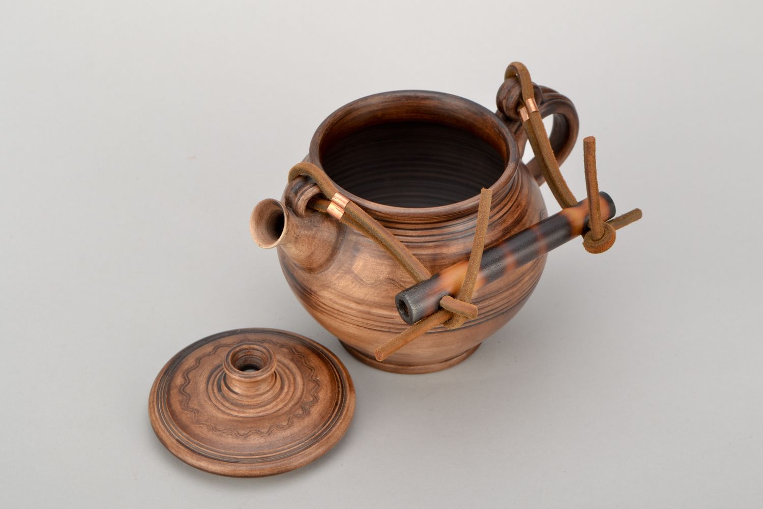Clay teapot photo 4