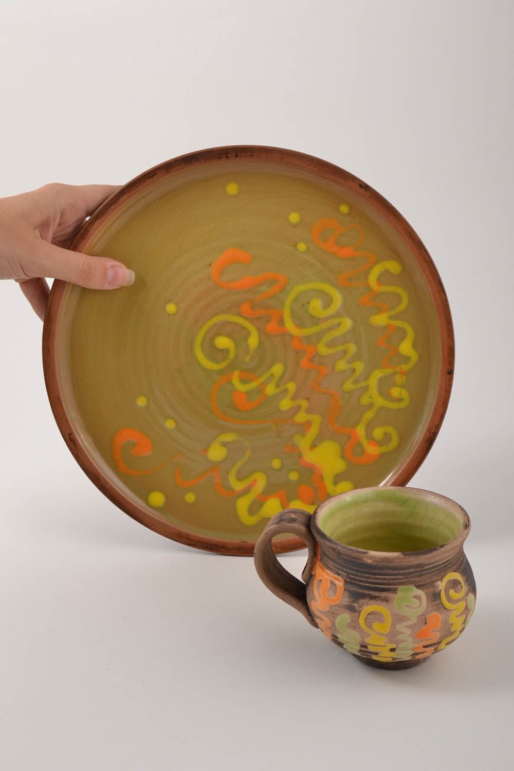 Ceramic handmade pottery set of wide clay plate and drinking 8 oz cup with handle and lime-yellow pattern photo 5