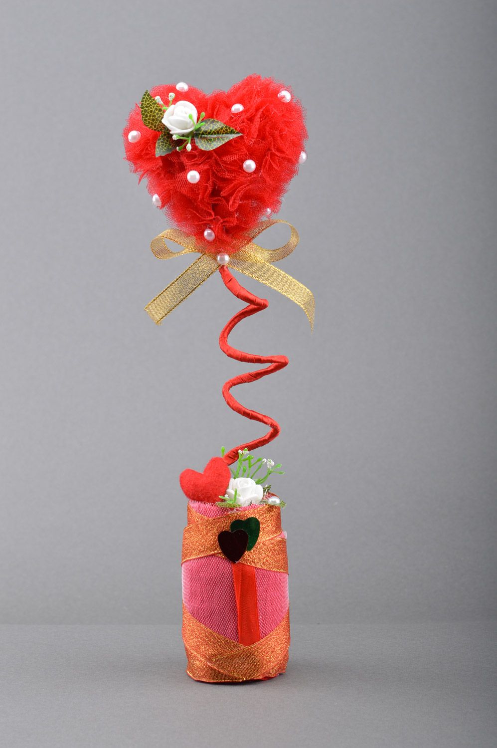 Handmade red heart-shaped happiness tree with tulle and beads for interior decor photo 2