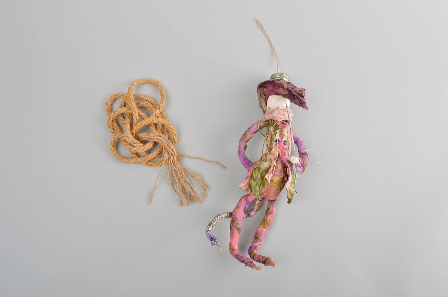Handmade Designer Puppe Kutscher Stoff Spielzeug schöne Puppe für Wand Deko  foto 1