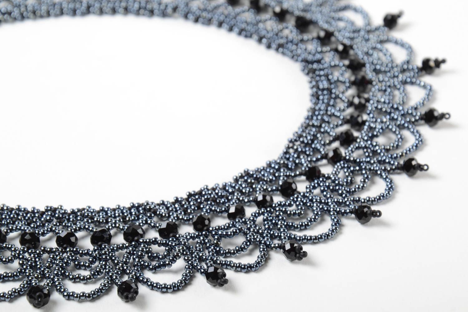 Handmade Designer Schmuck Halskette für Frauen Halskette aus Glasperlen dunkel foto 4