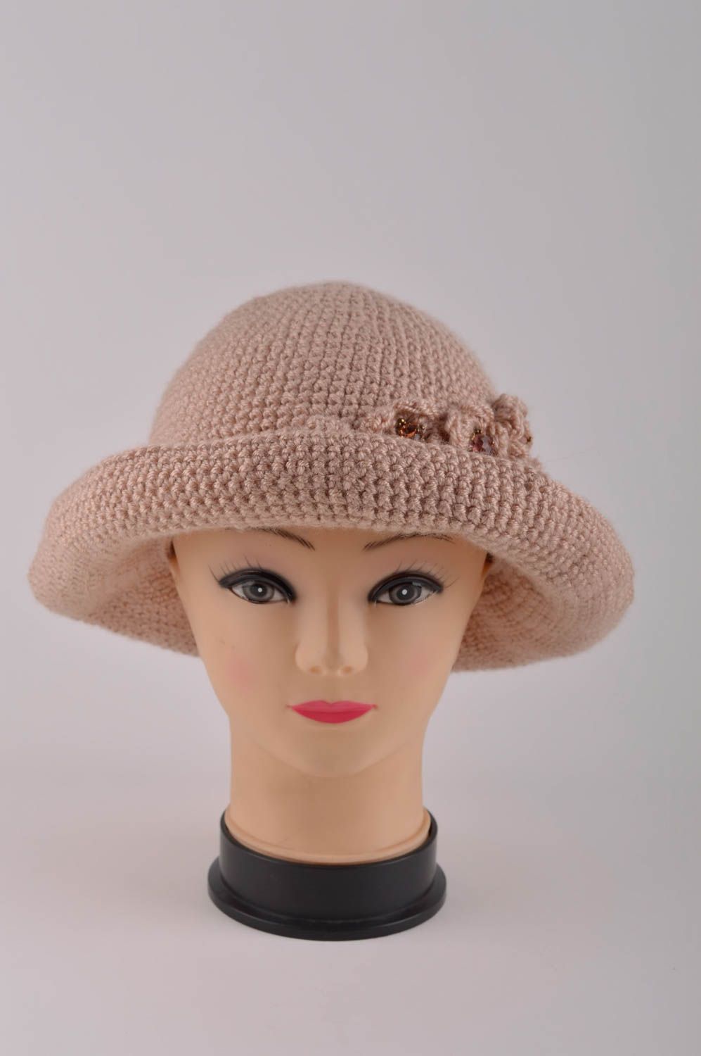 Sombrero artesanal de color beige regalo original accesorio para mujer foto 3
