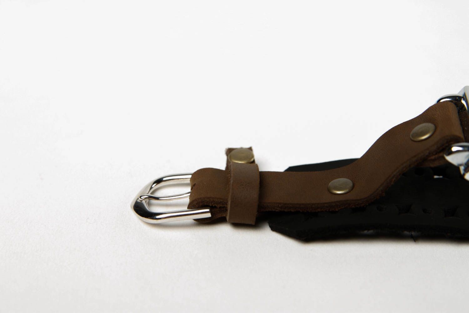 Кожаный браслет ручной работы под часы аксессуар из кожи бижутерия из кожи фото 4